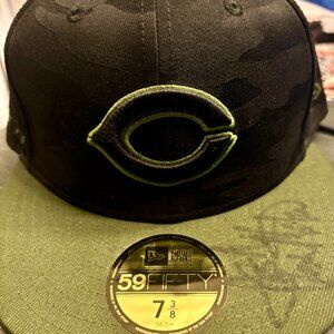 Men's Cincinnati Reds New Era Black 2018 Memorial Day On-Field 59FIFTY Hat